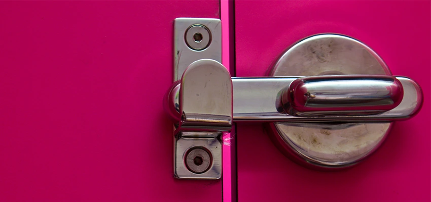 Childproof Gate Lock in Fort Lee, New Jersey