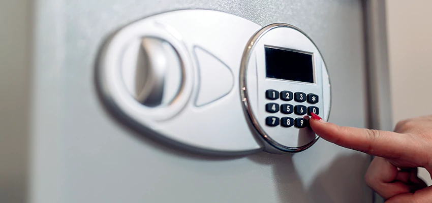 Jewelry Safe Cracking in Fort Lee, New Jersey