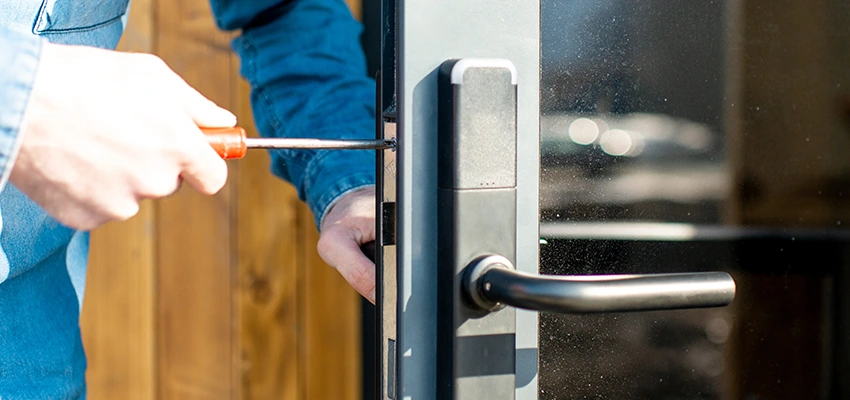 Aluminium Door Lock Replacement in Fort Lee, New Jersey