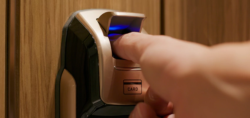 Locksmith Company For Window Lock Installation in Fort Lee, New Jersey
