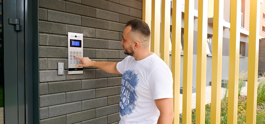Locksmith Company For Smart Lock System Installation in Fort Lee, New Jersey